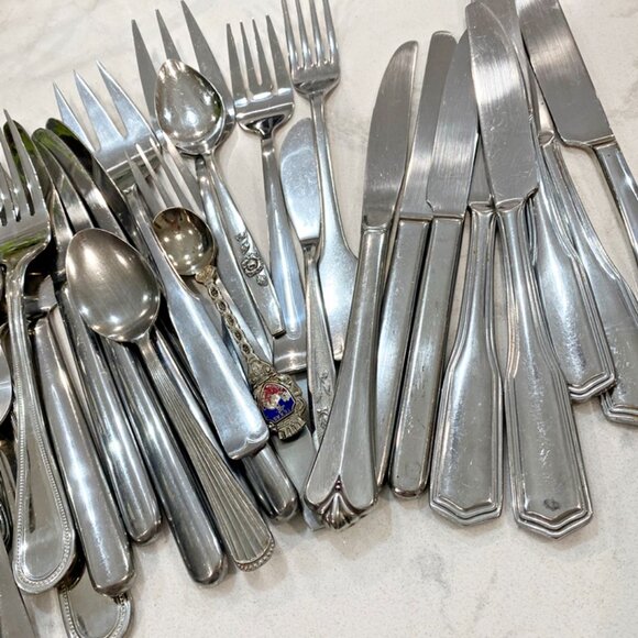 74 Pcs Flatware Stainless Mixed Patterns Makers Knives Forks Spoons ++++ Vintage - Picture 10 of 14